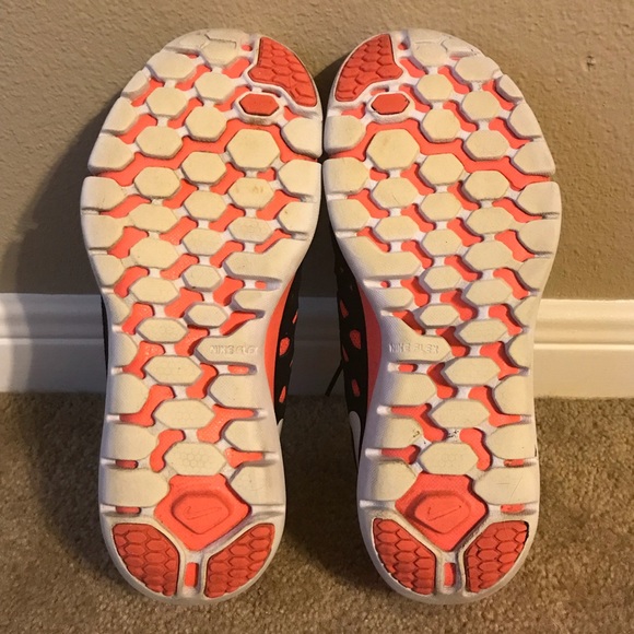 Nike Women’s Running Shoes - Picture 3 of 4